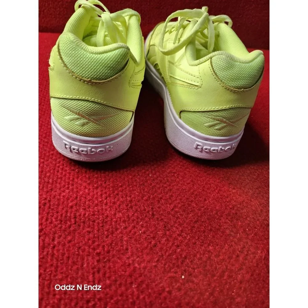 Reebok Womens Neon Yellow Athletic Sneakers Size‎ 8